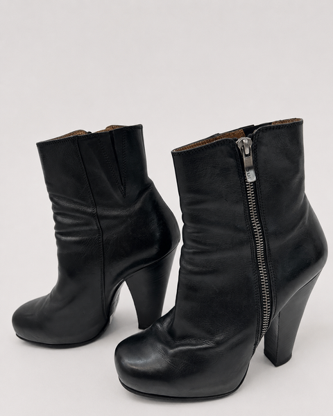 Botines BARBARA BUI de cuero negro con tacón alto y cremallera exterior, talla 38