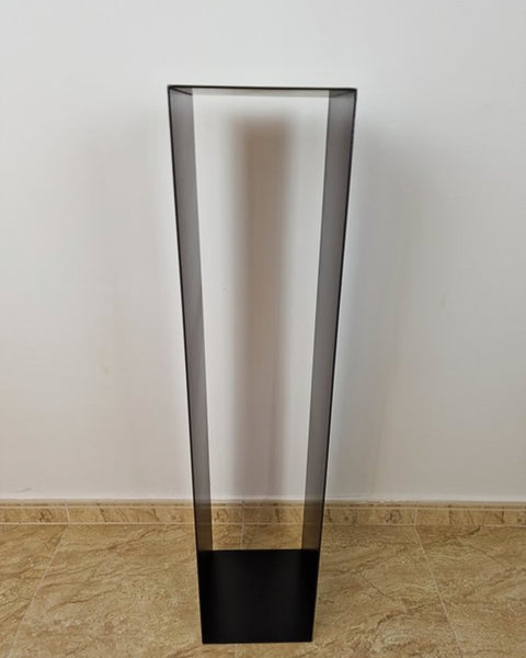 Peana escultórica de acero negro - José Soler Navarro