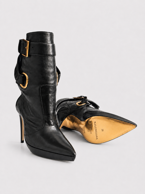 Botines Tacón de Aguja + Suelas Doradas - BARBARA BUI
