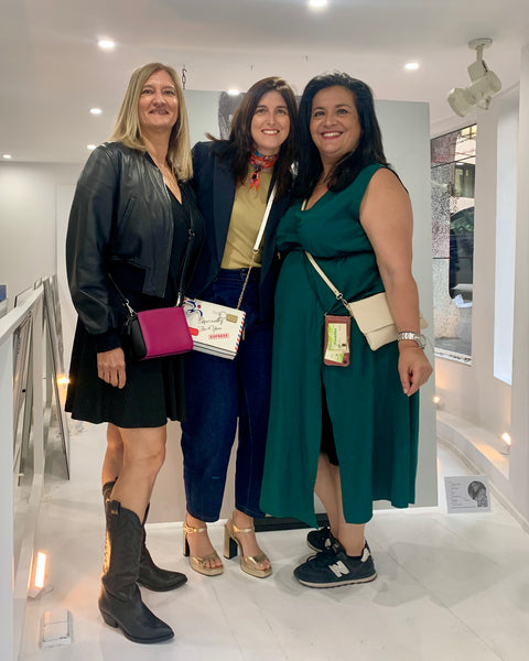Laeticia Haddad (Café croissant), Celine Panizzi y una amiga.