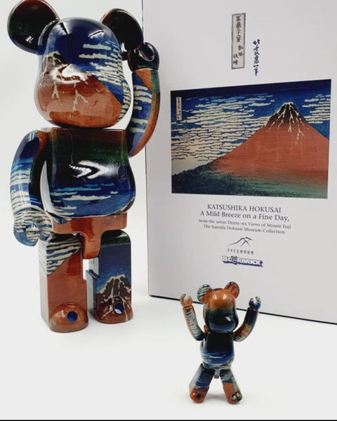 MEDICOM TOY BEARBRICK - KATSUSHIKA HOKUSAI - THIRTY SIX VIEWS OF MONT FUJI - FINE BREEZY DAY