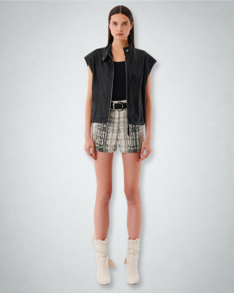 Chaqueta de piel perforada negra de IRO Paris, vista de cuerpo entero | Talla L/40