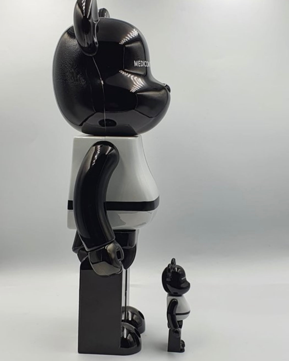 MEDICOM TOY BEARBRICK - MEDICOMTOY PLUS - BLACK CHROME 2021