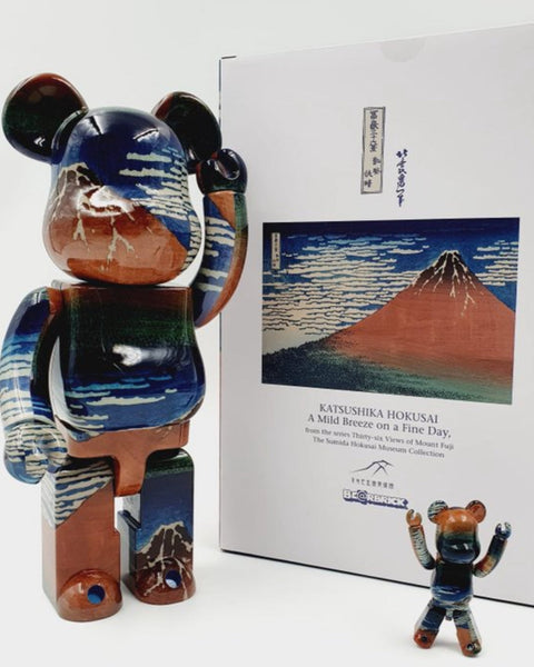 MEDICOM TOY BEARBRICK - KATSUSHIKA HOKUSAI - THIRTY SIX VIEWS OF MONT FUJI - FINE BREEZY DAY