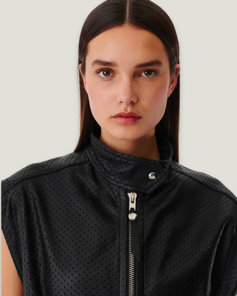 Detalle piel perforada chaqueta IRO Paris Aeria Black