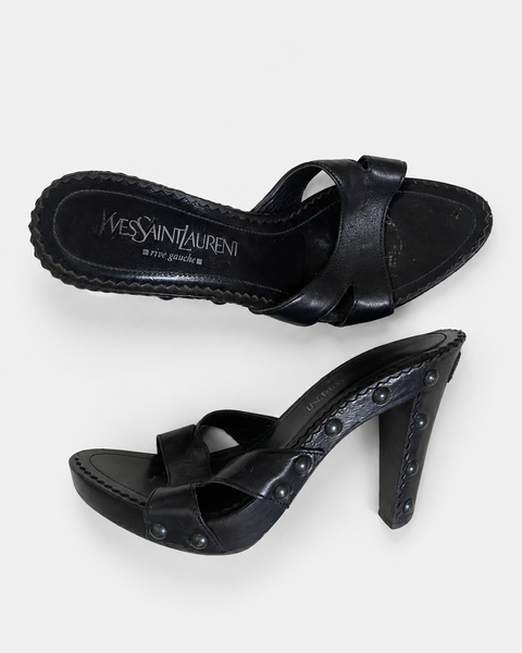 Zuecos de Piel Negra con Tachuelas | YSL RIVE GAUCHE