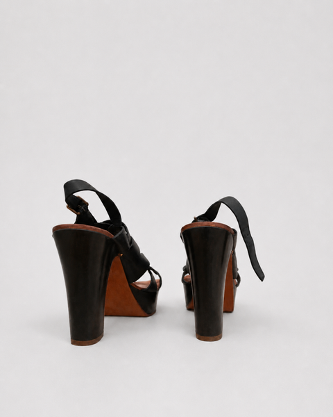 Sandalias de piel negra con plataforma de madera - ASH
