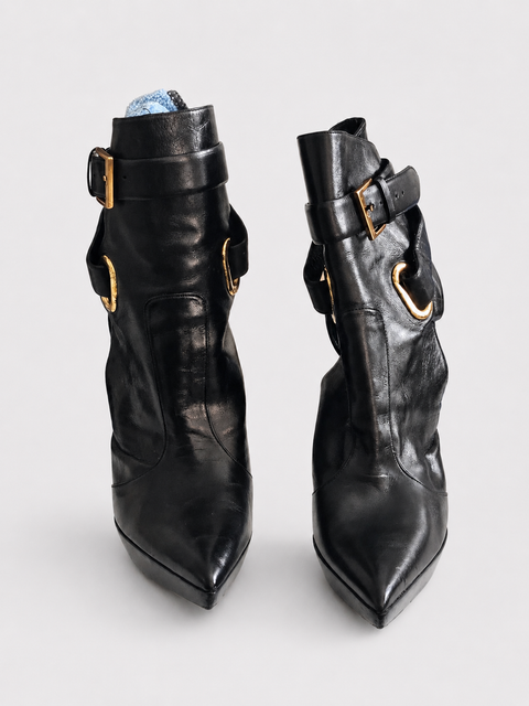 Botines Tacón de Aguja + Suelas Doradas - BARBARA BUI