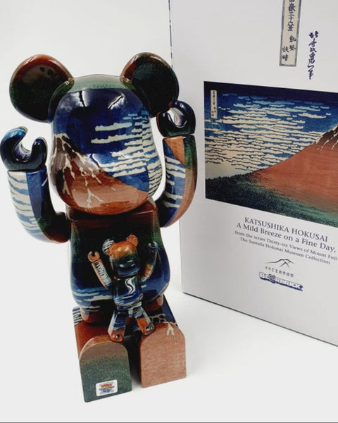 MEDICOM TOY BEARBRICK - KATSUSHIKA HOKUSAI - THIRTY SIX VIEWS OF MONT FUJI - FINE BREEZY DAY