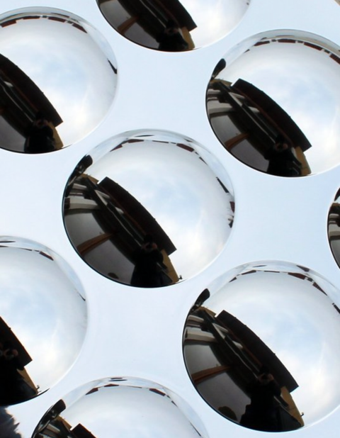 Espejo escultural AVA Design “Bubble Mirror” 3D – Plexiglas cromado