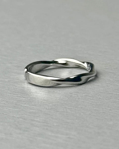Anillo retorcido en plata - ARGENT