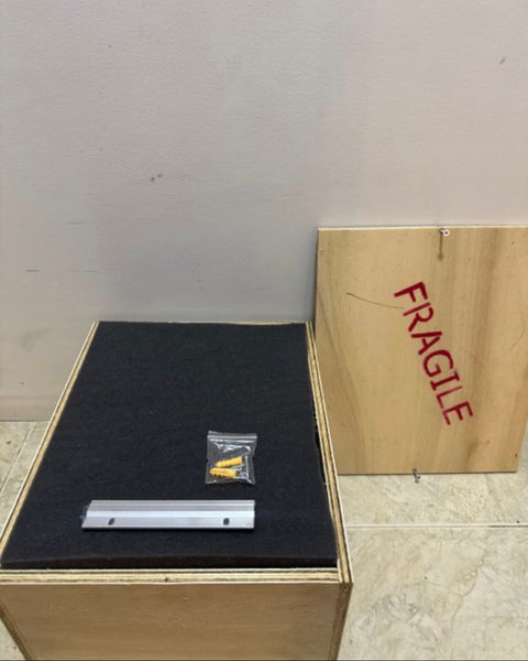 Hidden Look – HiIONES (2026)